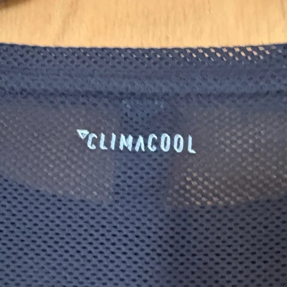 Adidas Women's Escouade Black Tennis T-Shirt - Picture 6 of 6